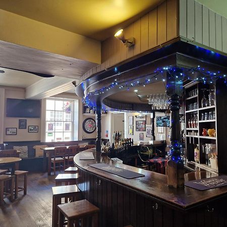 The Royal Oak Hotel Corsham Eksteriør billede
