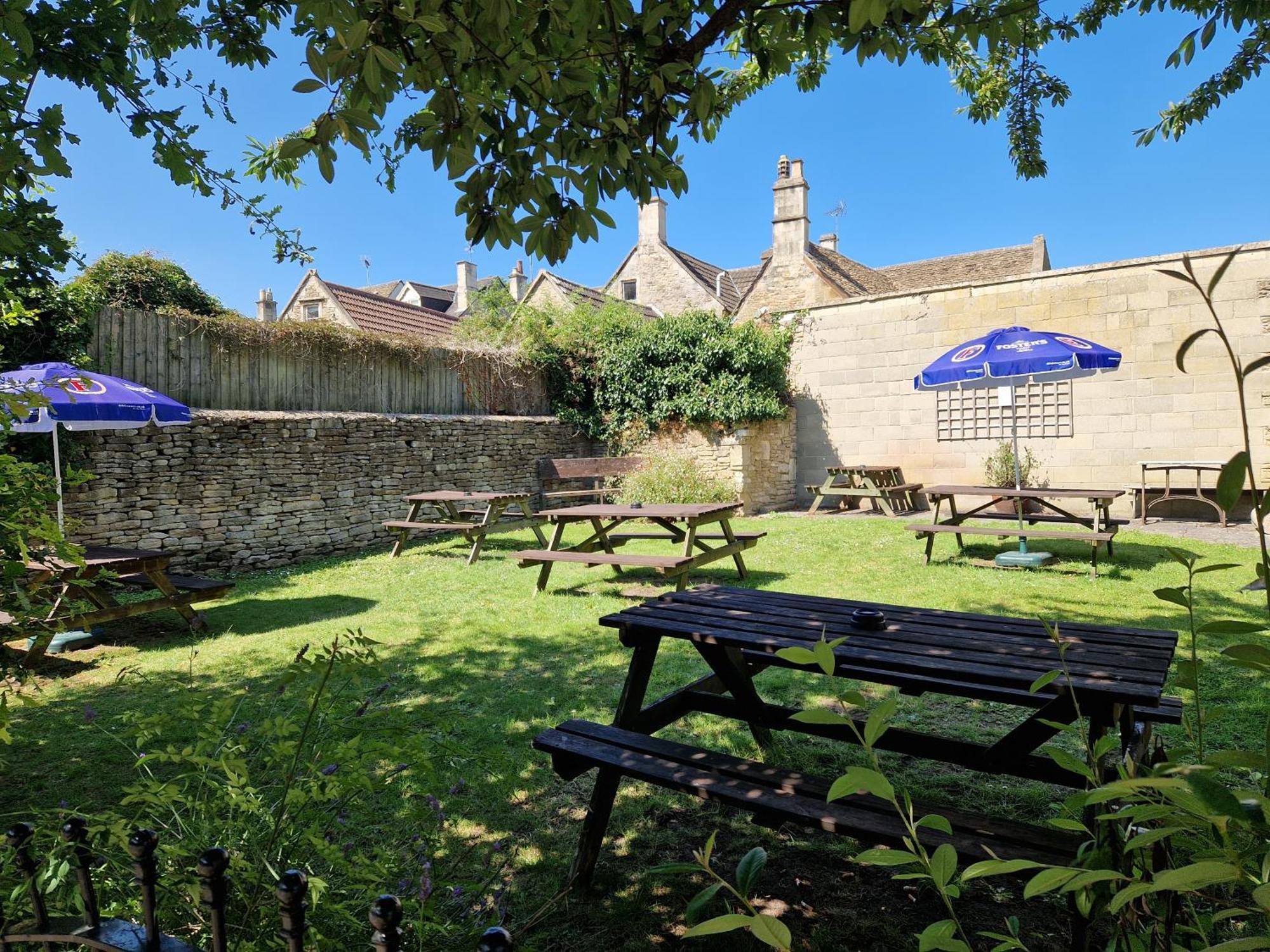 The Royal Oak Hotel Corsham Eksteriør billede